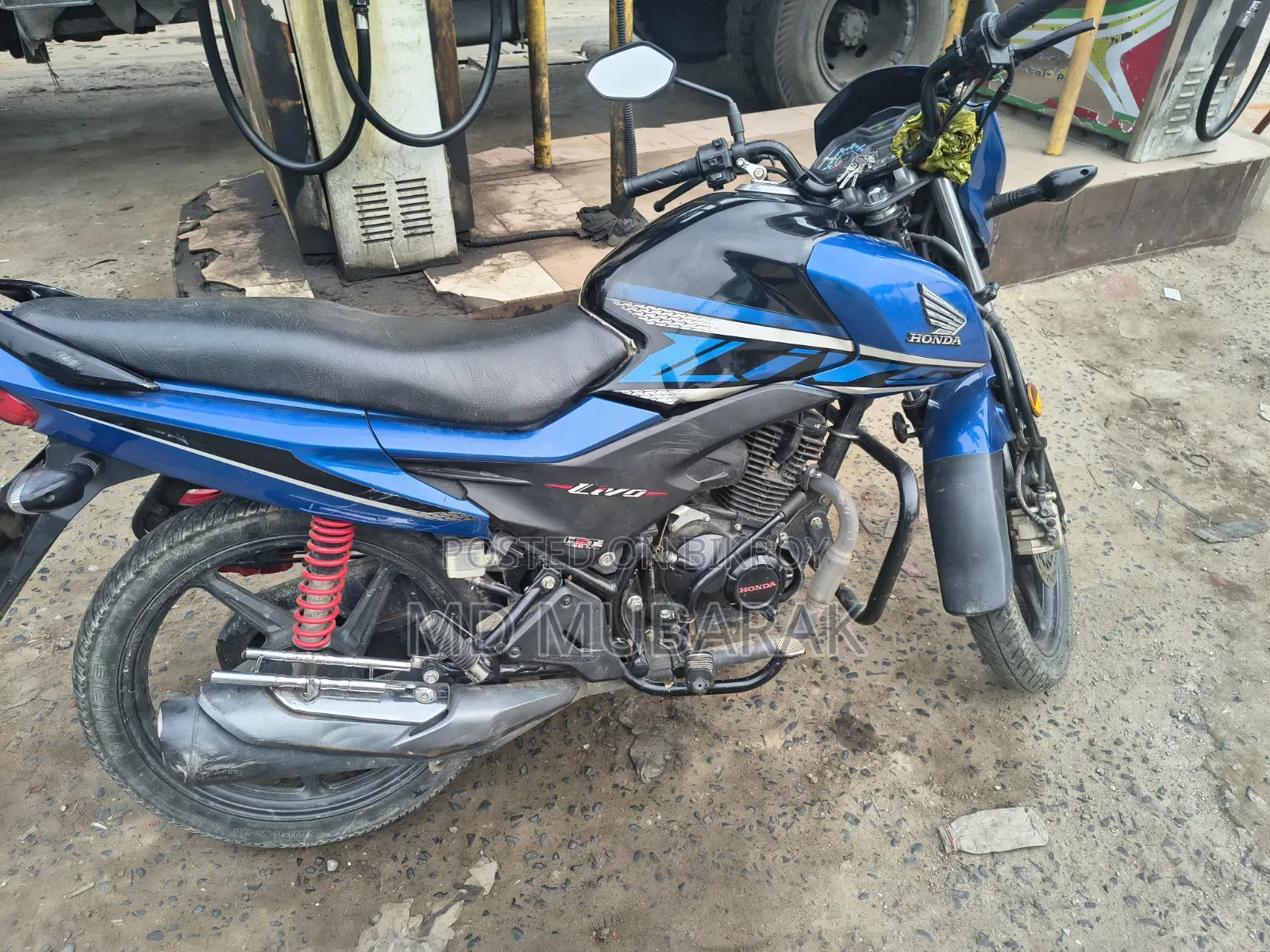 নতুন হোন্ডা সিবি ২০২৪ নীল