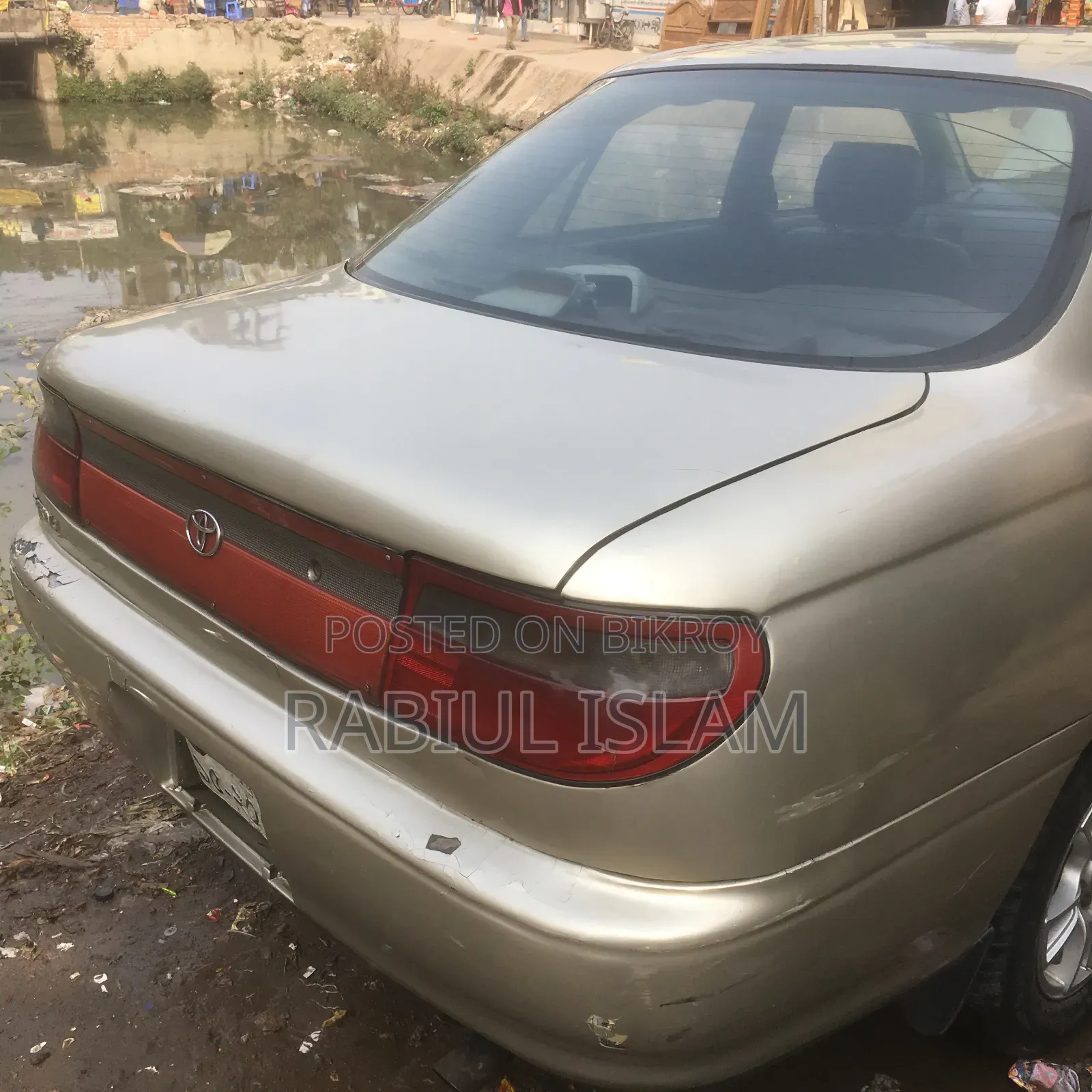 Toyota Carina 1995 Gold