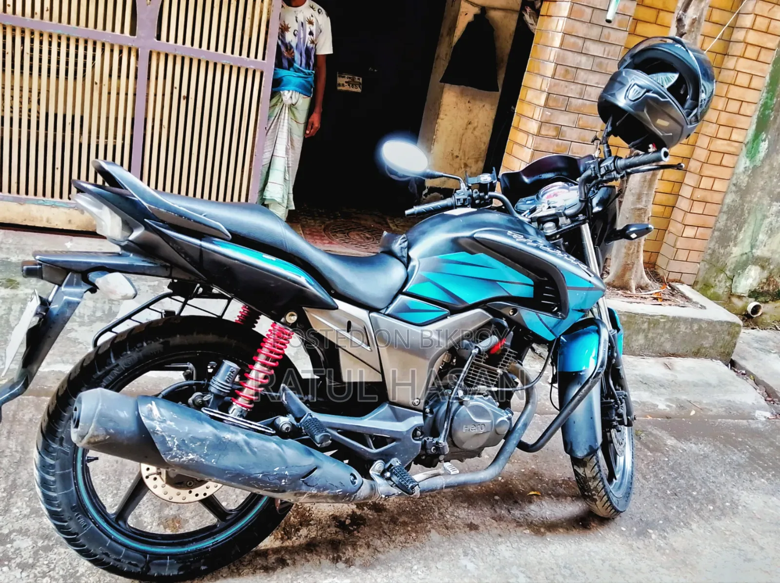 Hero Hunk 2022 Blue