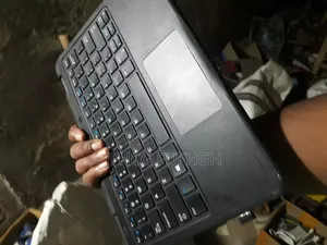Laptop Dell Latitude 3190 2-in-1 8GB eMMC 128GB