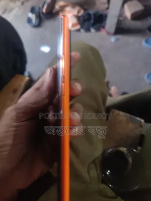 Vivo V70 512 GB Orange