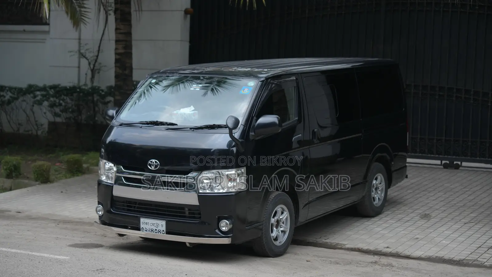Toyota HiAce 2020 Black