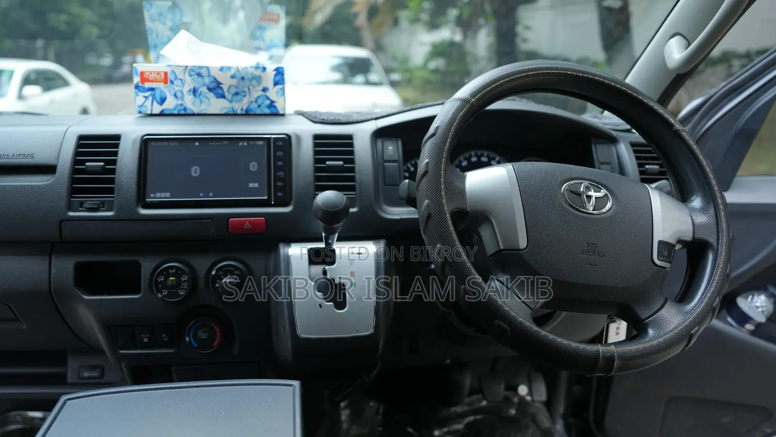 Toyota HiAce 2020 Black