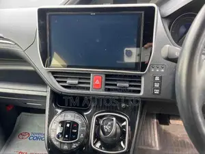 Toyota Esquire 1.8 Front Wheel Drive Hybrid (7 seater) 2020 White