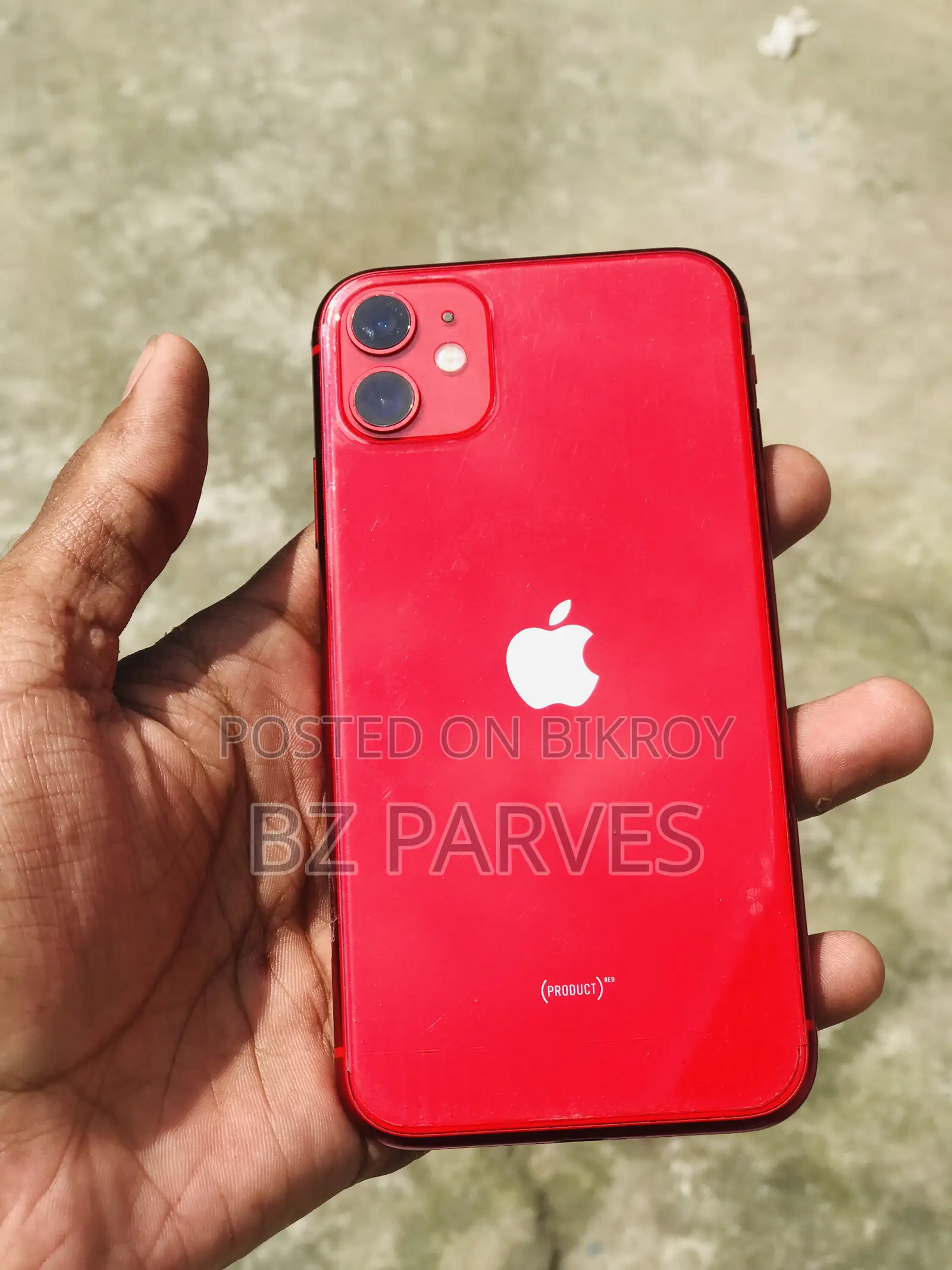 New Apple iPhone 11 128 GB Red