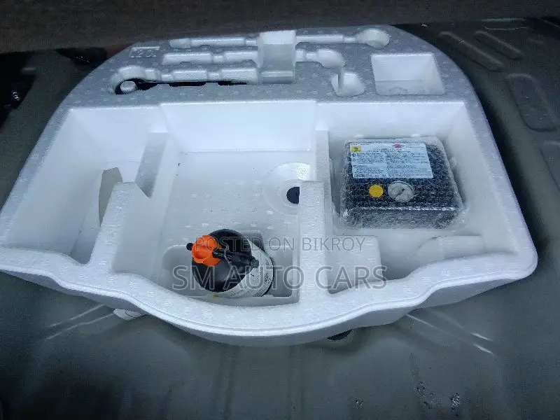 টয়োটা ইয়ারিস ক্রস ২০২১ বেইজ