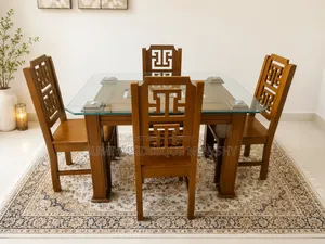 ৪ আসনের ডাইনিং টেবিল