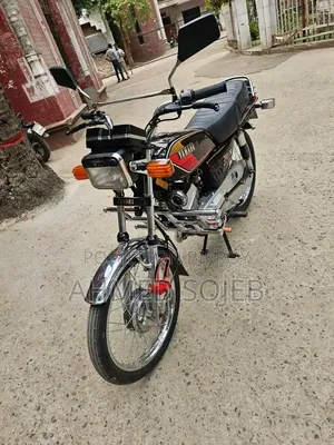 Yamaha 2004 Black