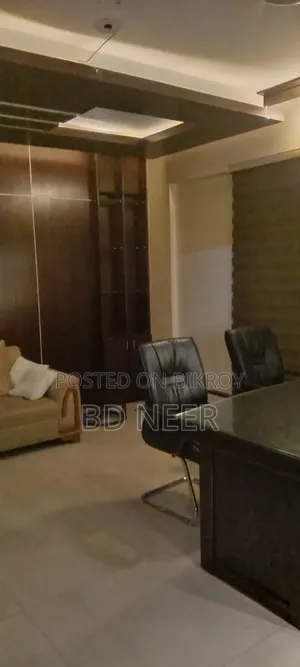 বনানীতে ২৫০০ বর্গফুটের সম্পূর্ণ ফার্নিশড অফিস ভাড়ার জন্য