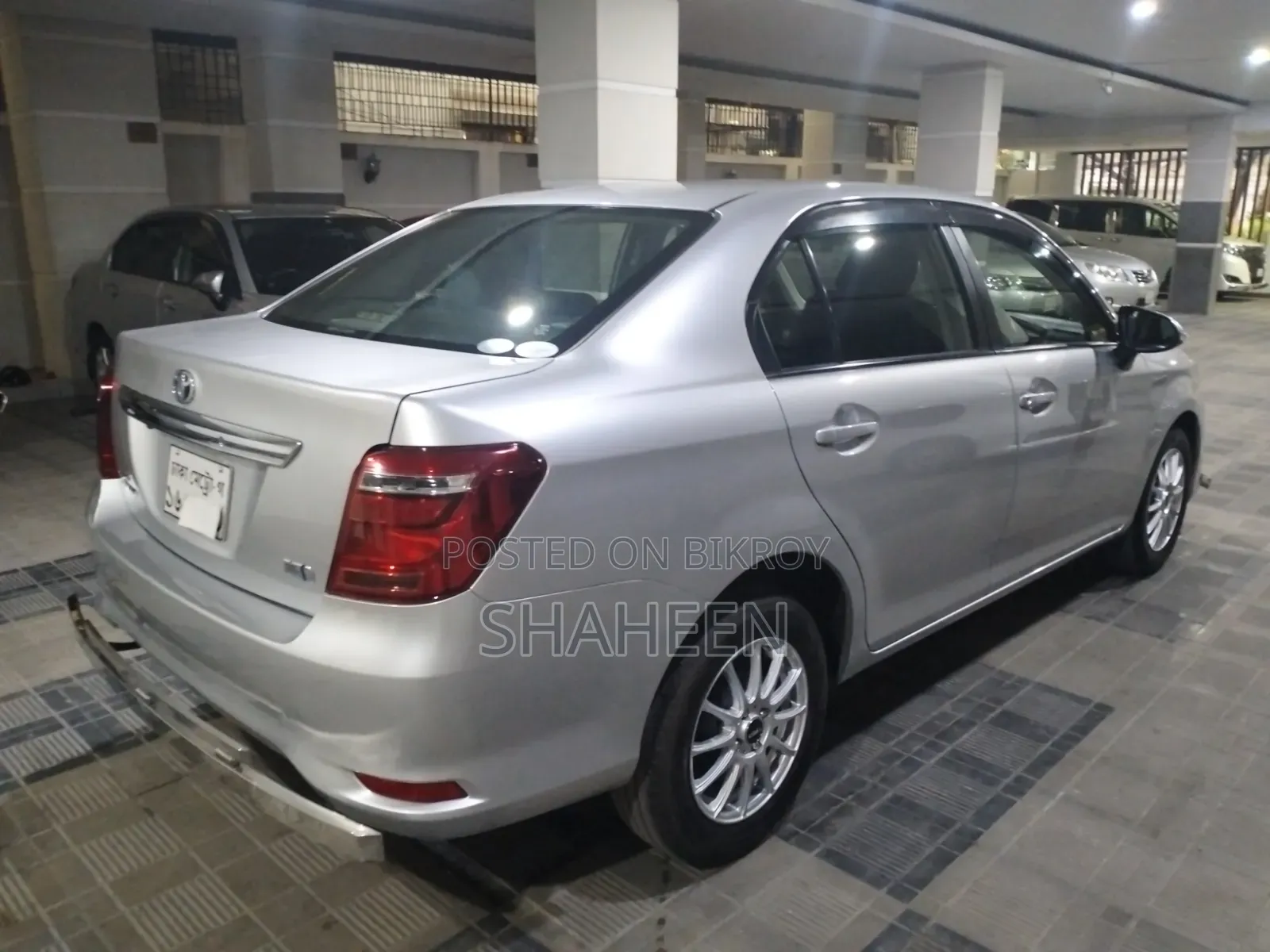 Toyota Axio 2018 Silver