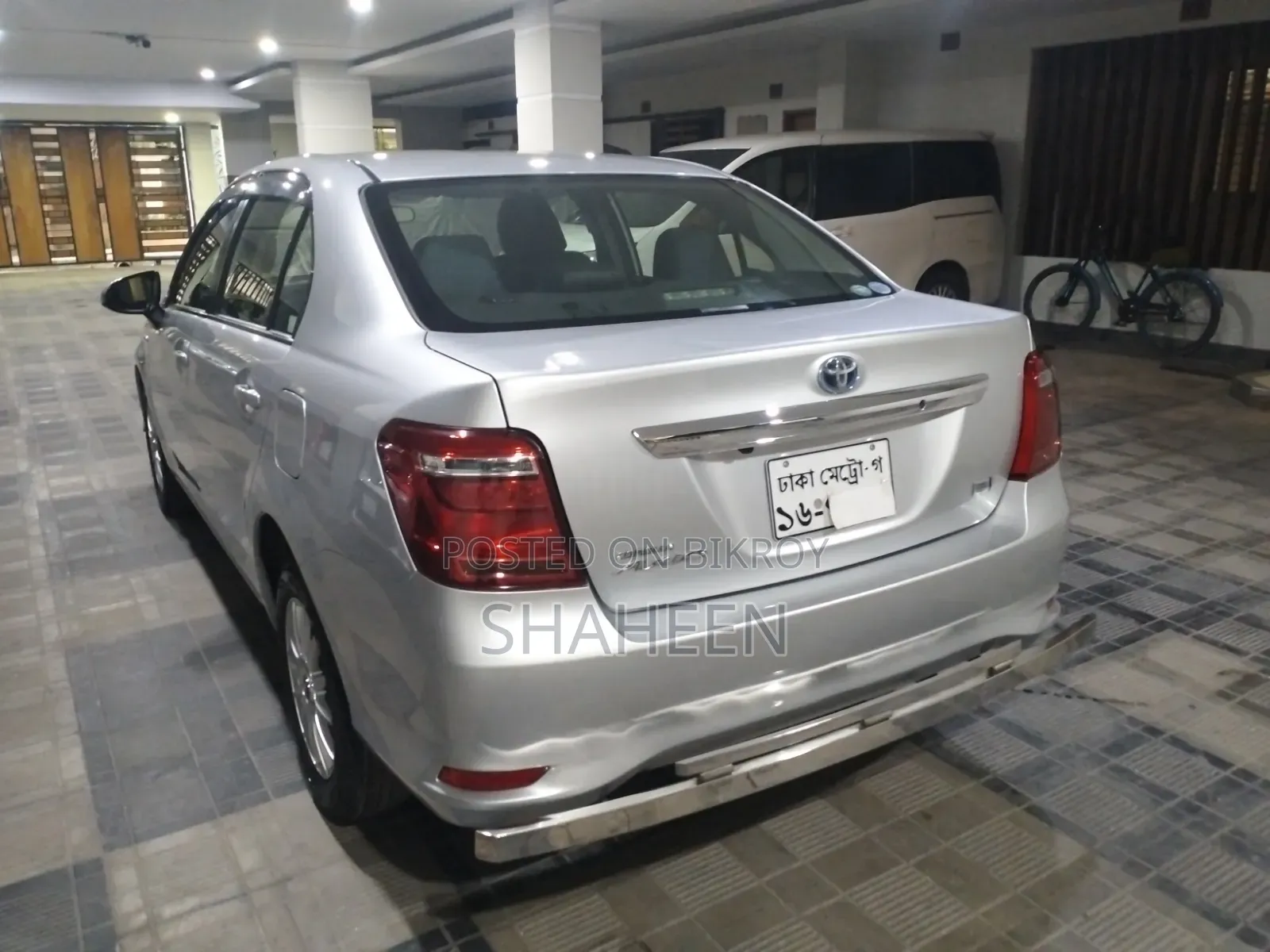 Toyota Axio 2018 Silver