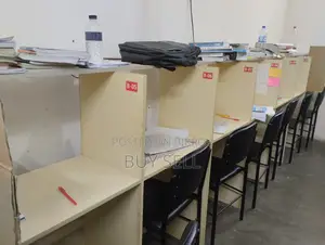 লাইব্রেরি ডেস্ক ৫৪