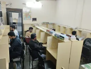 লাইব্রেরি ডেস্ক ৫৪