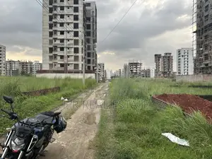 Block-M, 5-Katha, Ready Plot Urgent Sell for Bashundhara