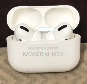 iPhone 16 Pro Max Headphone