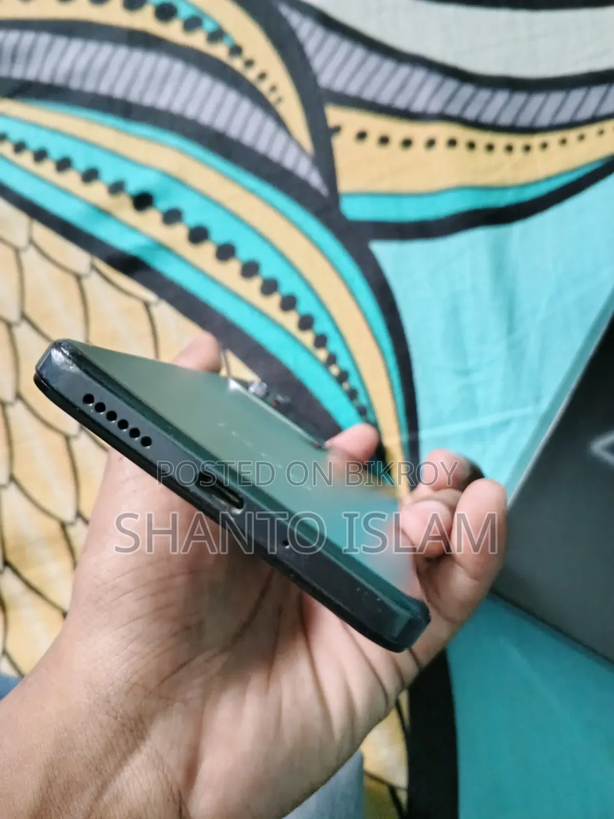 আইকিউওও জেড১০এক্স ১২৮ জিবি কালো