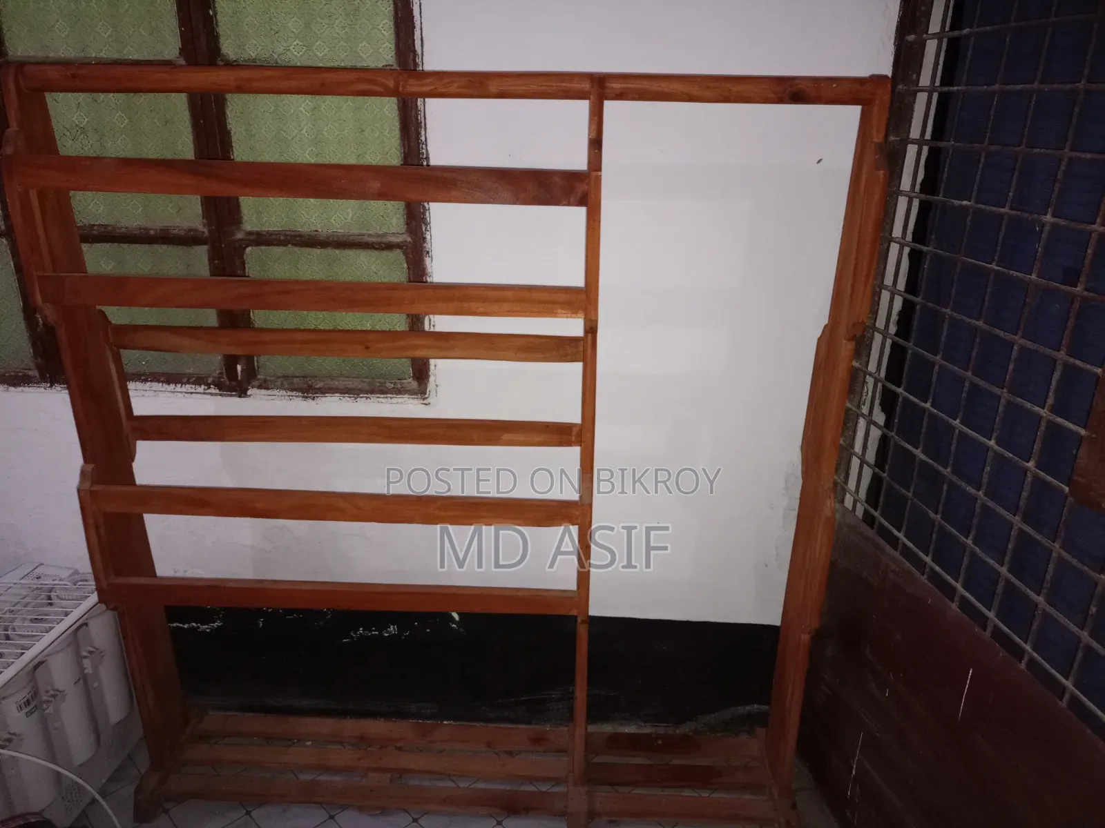 Wooden Clothe Rack