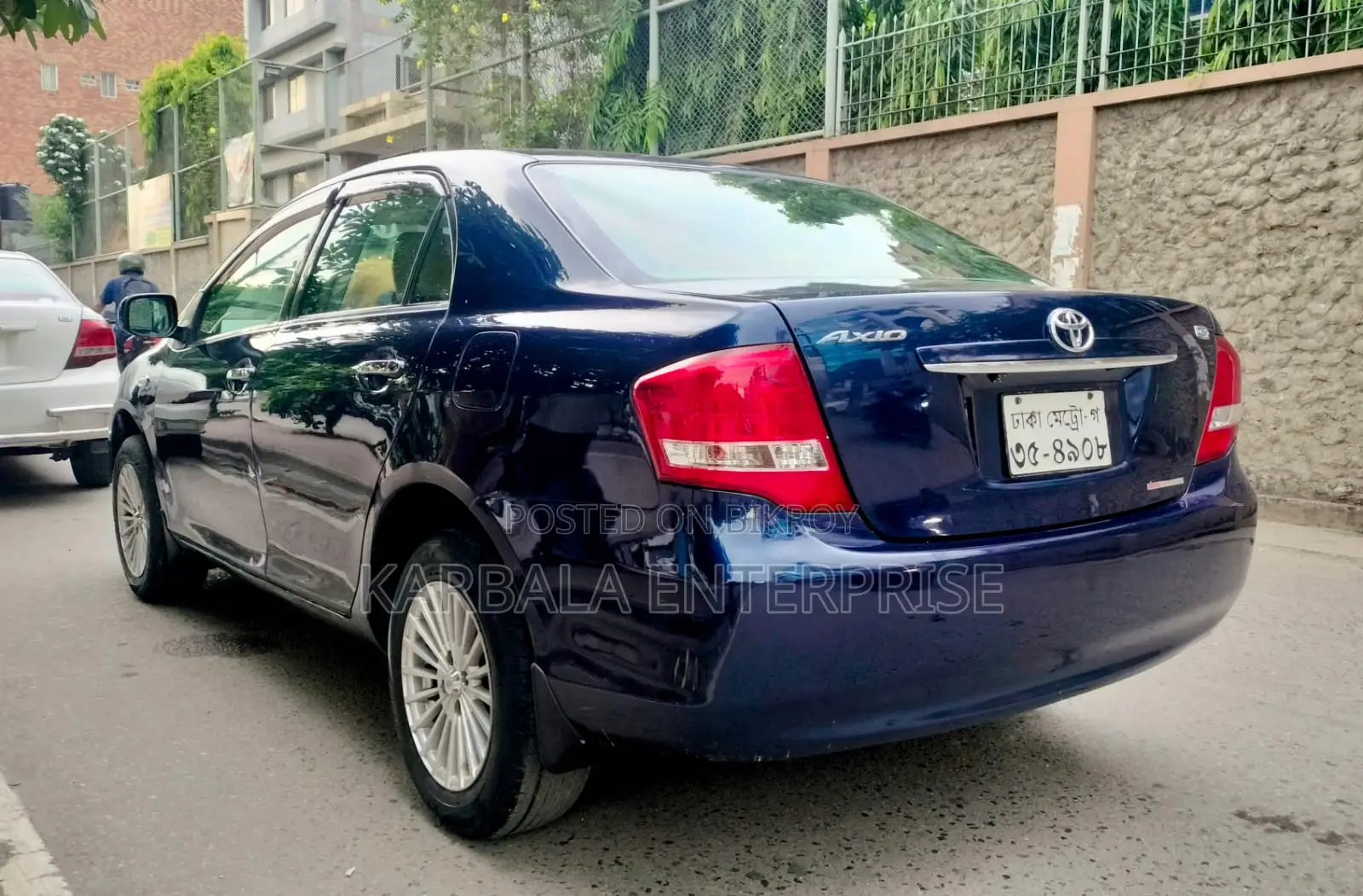 টয়োটা এক্সিও ১.৫ জি ২ডাব্লিউডি ২০১৩ নীল