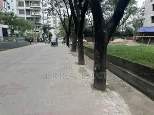 Block-I, 10-Katha, 40' 40' Road Corner Plot Sell Bashundhara R/A