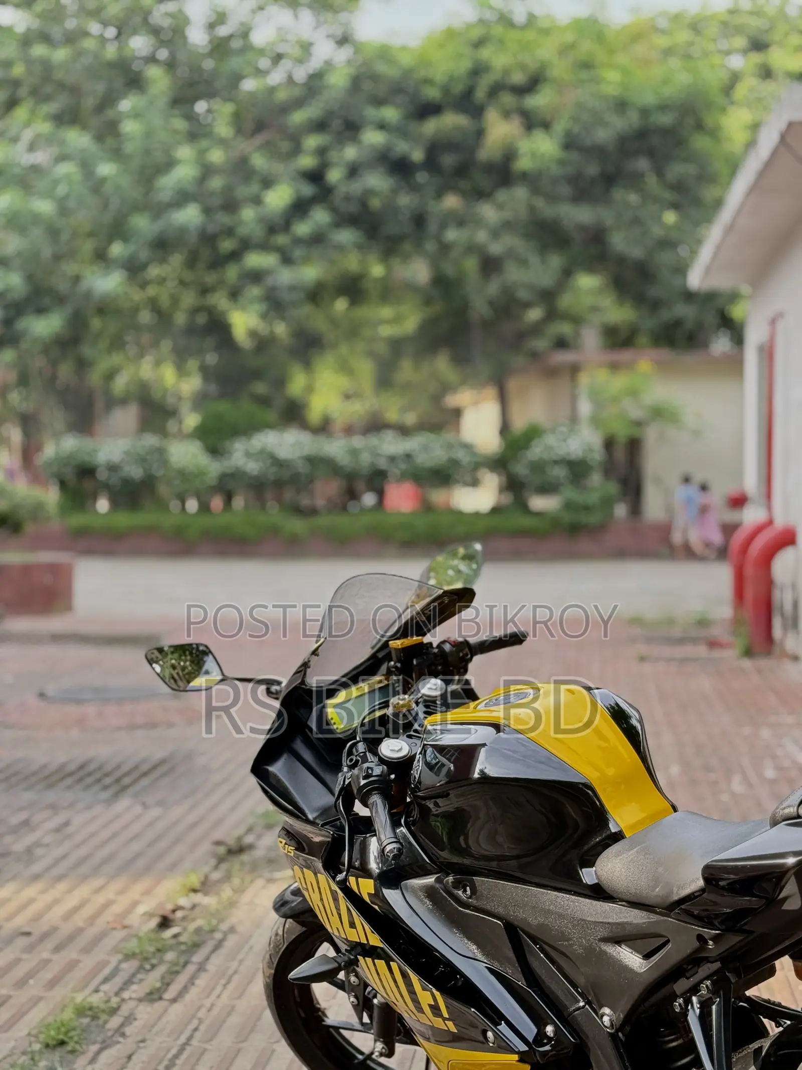 ইয়ামাহা ২০২৪ কালো