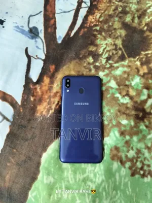 Samsung Galaxy M20 32 GB Blue