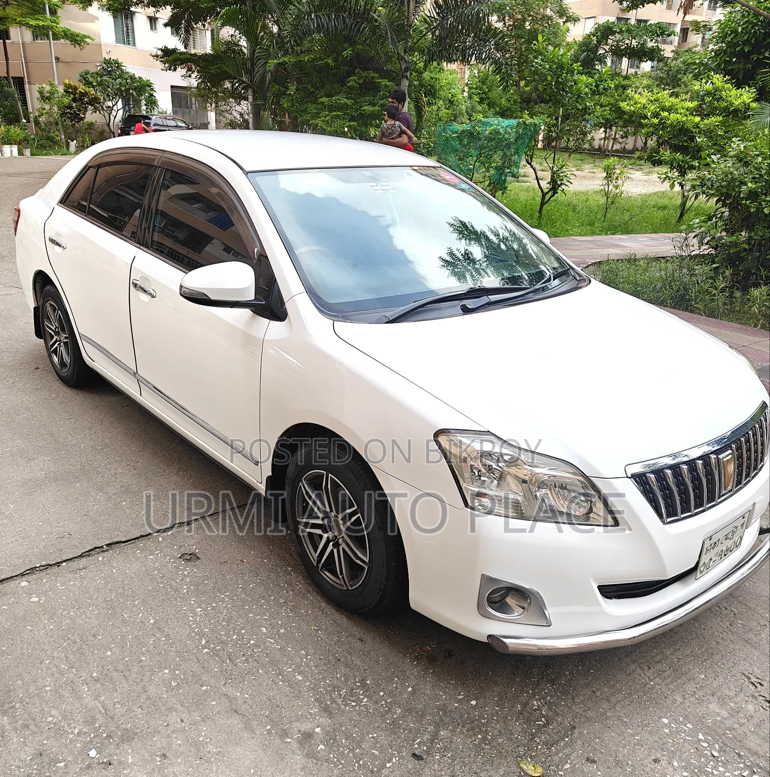 টয়োটা প্রিমিও ২০০৮ সাদা