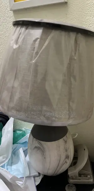 টেবিল ল্যাম্প