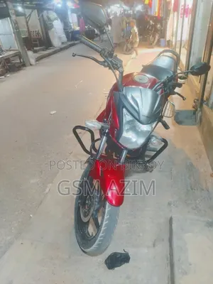Honda CB 2018 Red