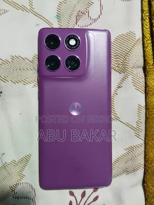 নিউ মটোরোলা এজ ৬০ প্রো ২৫৬ জিবি