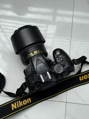 Nikon D5300 With 55-200mm Lens