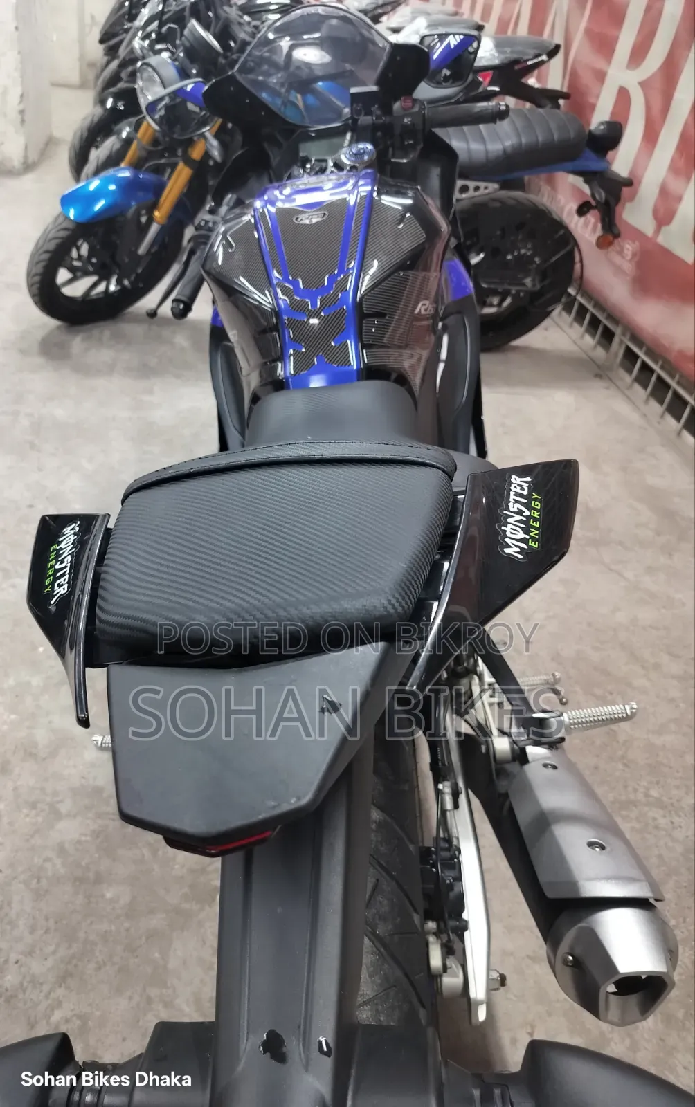 Yamaha R1 2023 Black