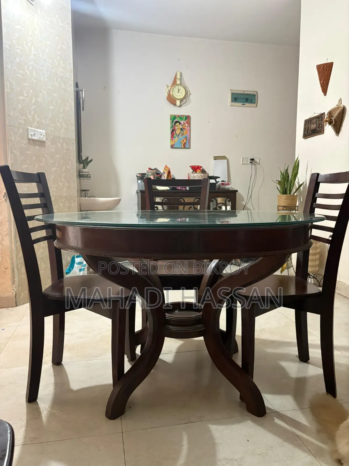 ৪ আসনের গোল ডাইনিং টেবিল