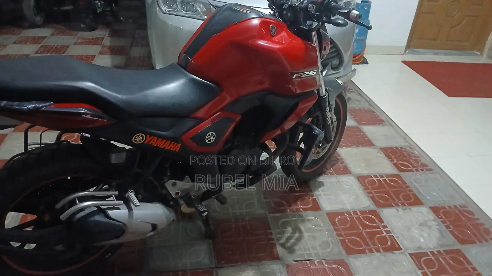 ইয়ামাহা এফজেডএস ভি৩ ২০২১ রেড