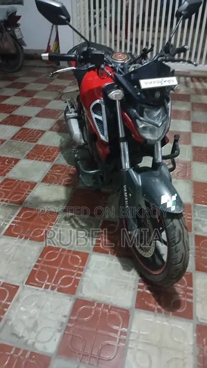 ইয়ামাহা এফজেডএস ভি৩ ২০২১ রেড