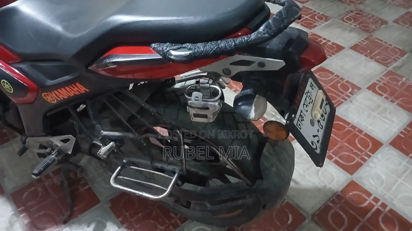 ইয়ামাহা এফজেডএস ভি৩ ২০২১ রেড