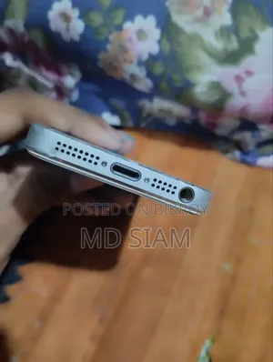 Apple iPhone 5 32 GB Rose Gold
