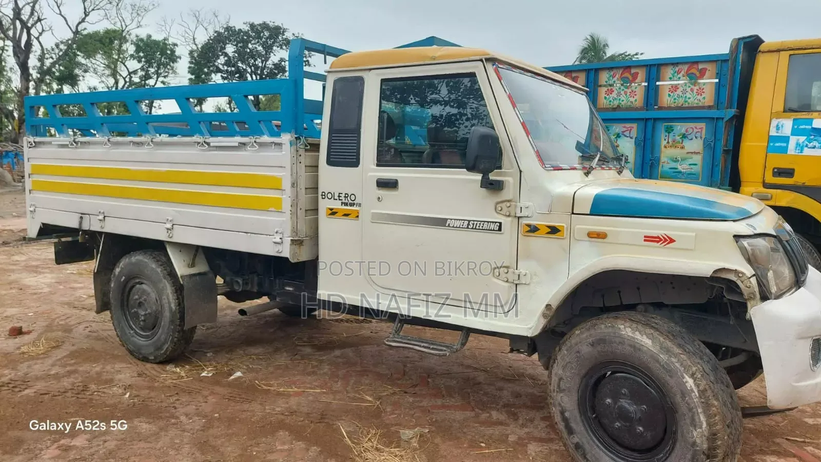 Mahindra 2018 White