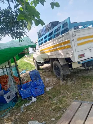 Mahindra 2018 White