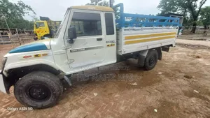 Mahindra 2018 White