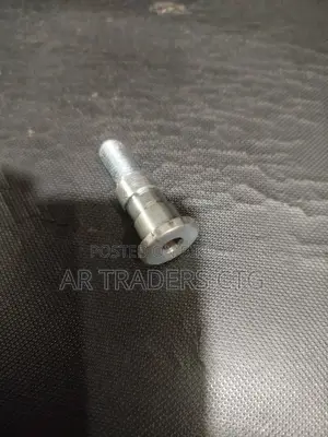 Yamaha Motorcycle Gear Shift Lever Pivot Bolt / Gear Pedal Bolt
