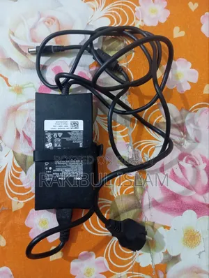 ১৩০ ওয়াট ডেল এসি অ্যাডাপ্টার