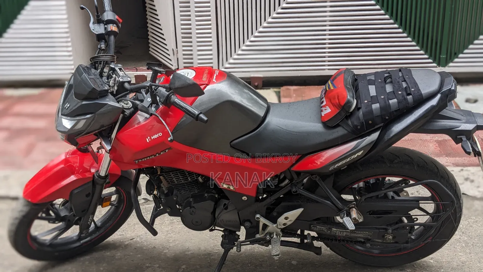 Hero Thriller 160R 2021 Red