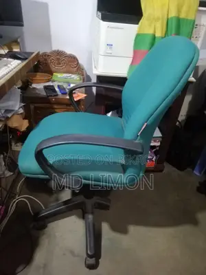কমফোর্টেবল অফিস চেয়ার