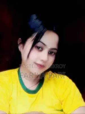 ভিসা কাউন্সিলর সার্ভিসের জন্য নারী নির্বাহী