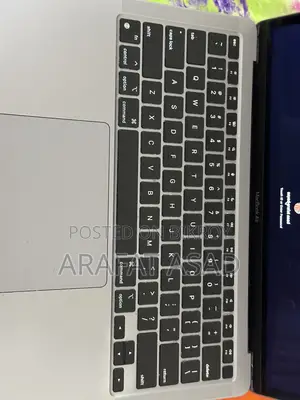 Laptop Apple MacBook Air 2020 M1 8GB Intel Core M SSD 256GB