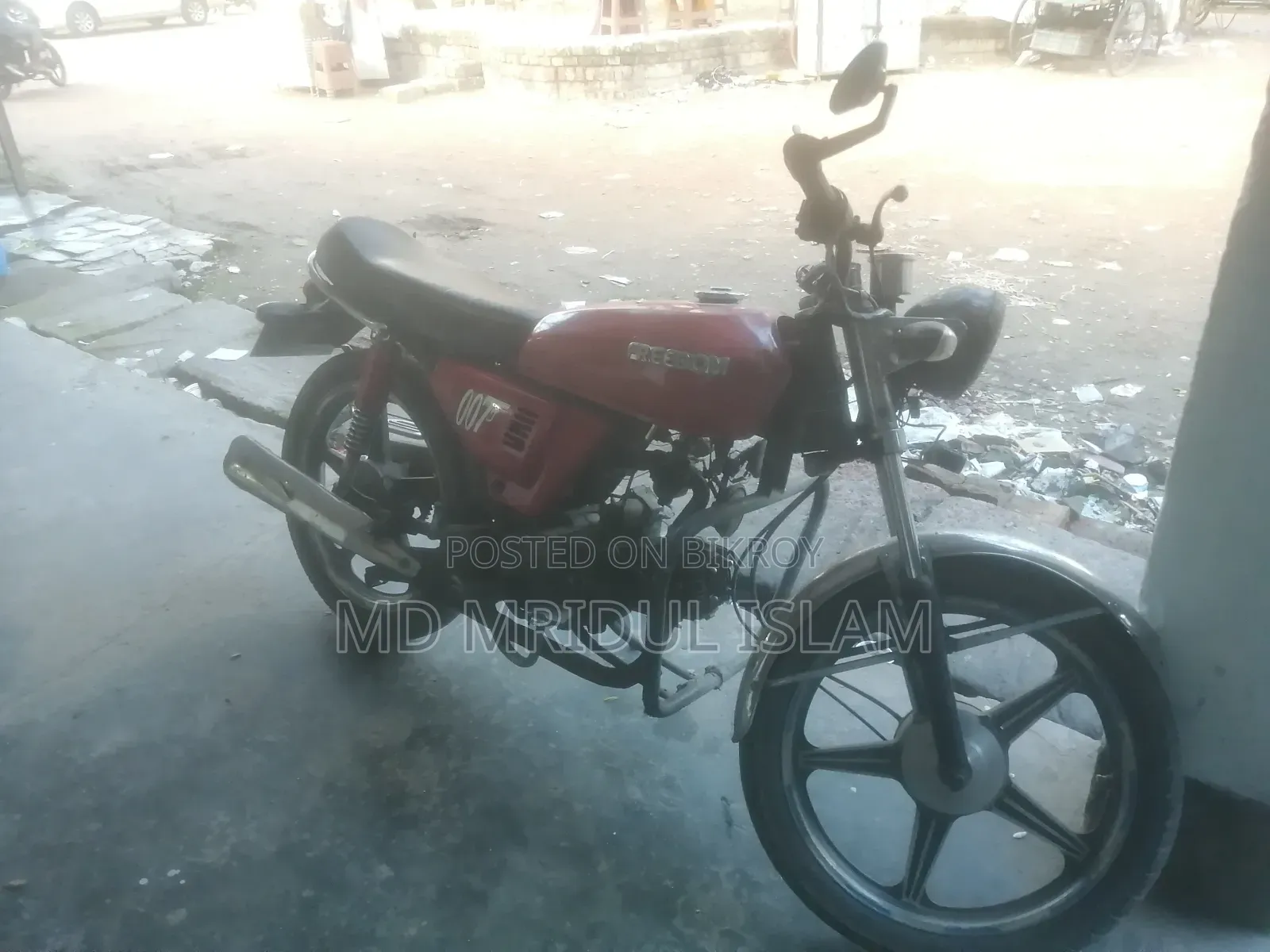 মোটরসাইকেল ২০১৮ রেড