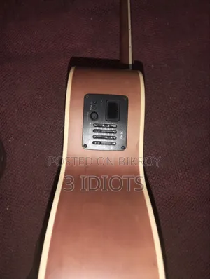 Acoustic Guitar in good condition for sale