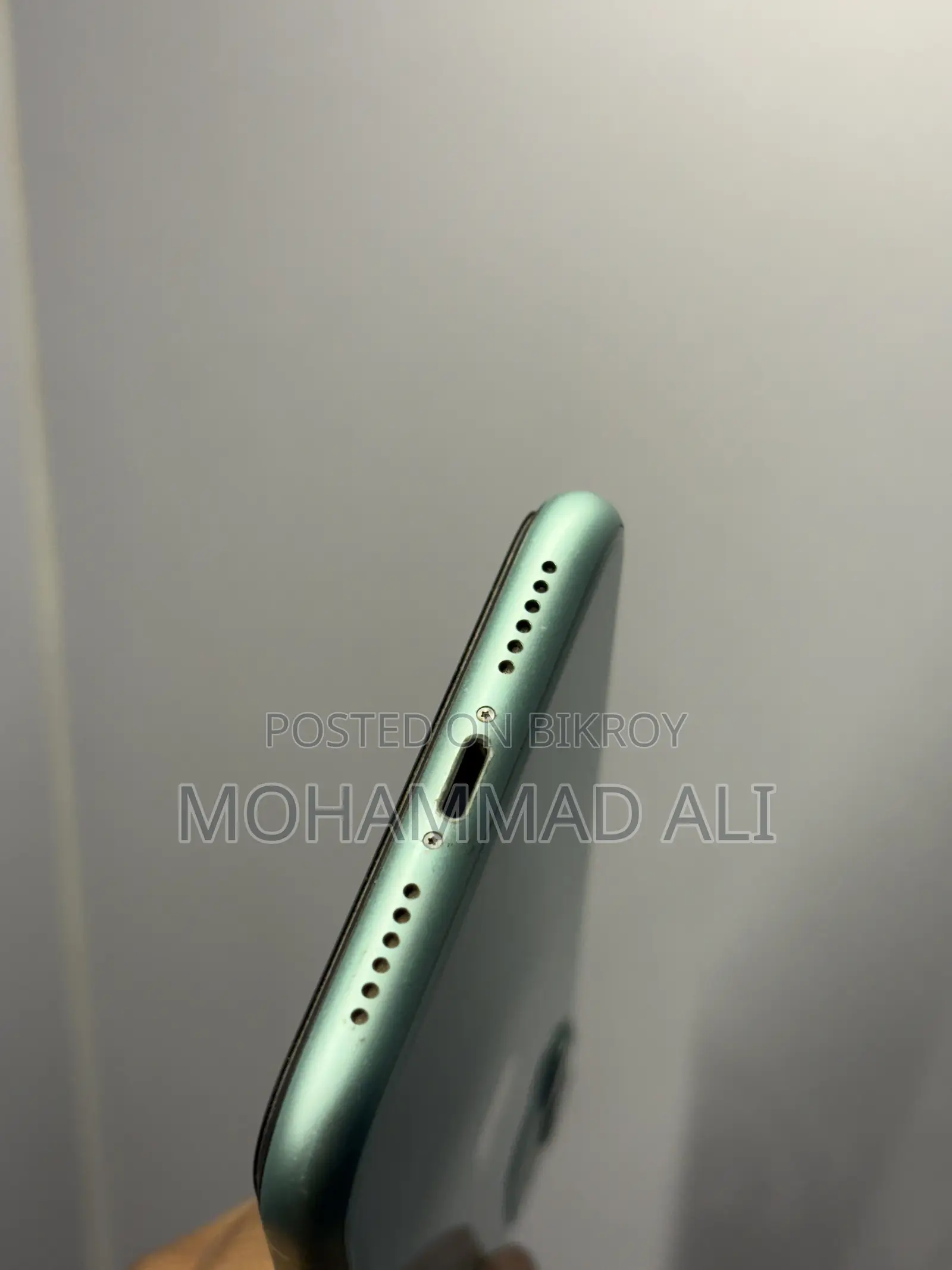 New Apple iPhone 11 128 GB Green