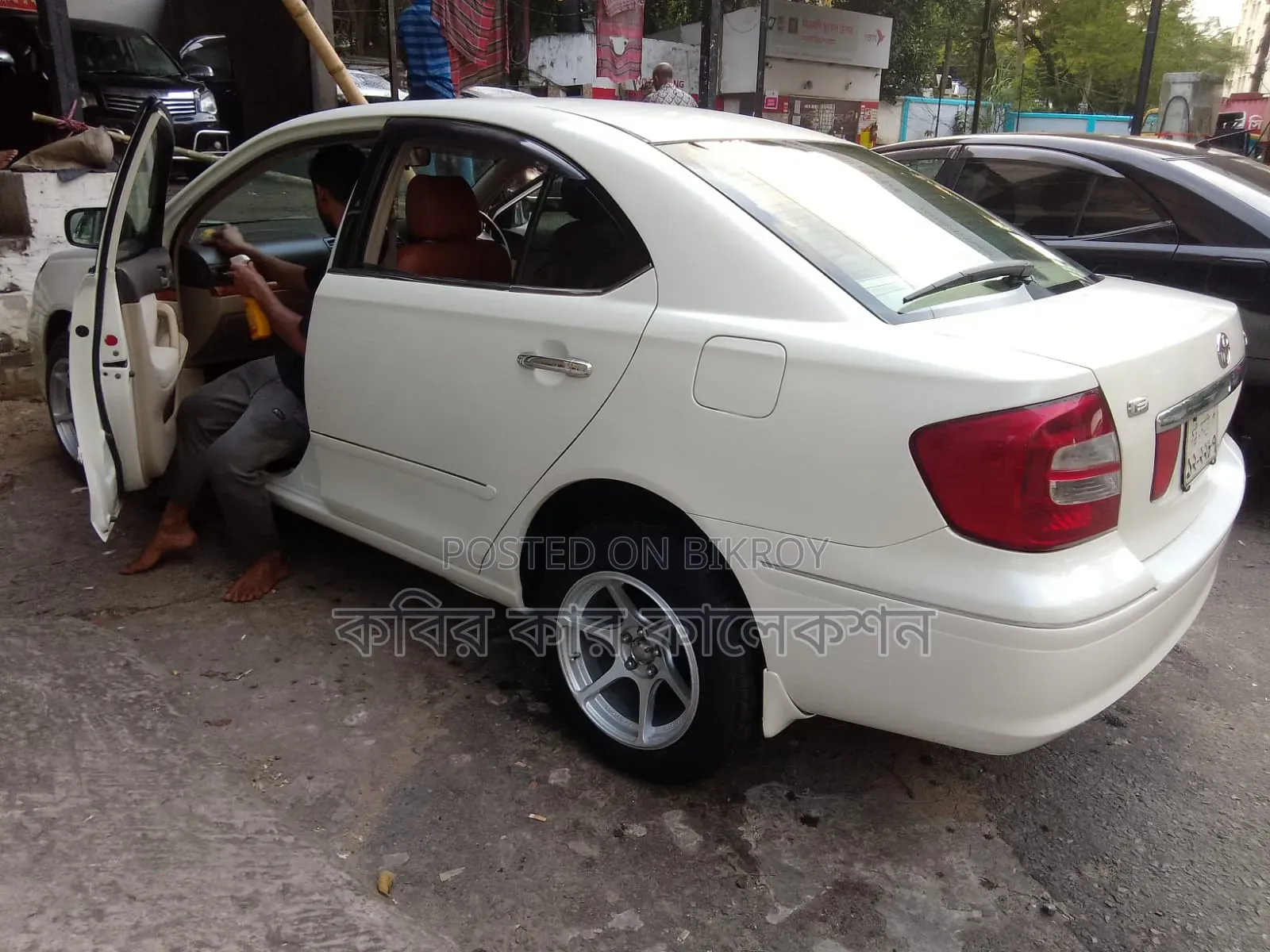 Toyota Premio 2006 White