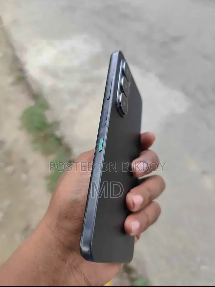 ইনফিনিক্স হট ৬০আই ১২৮ জিবি ব্ল্যাক